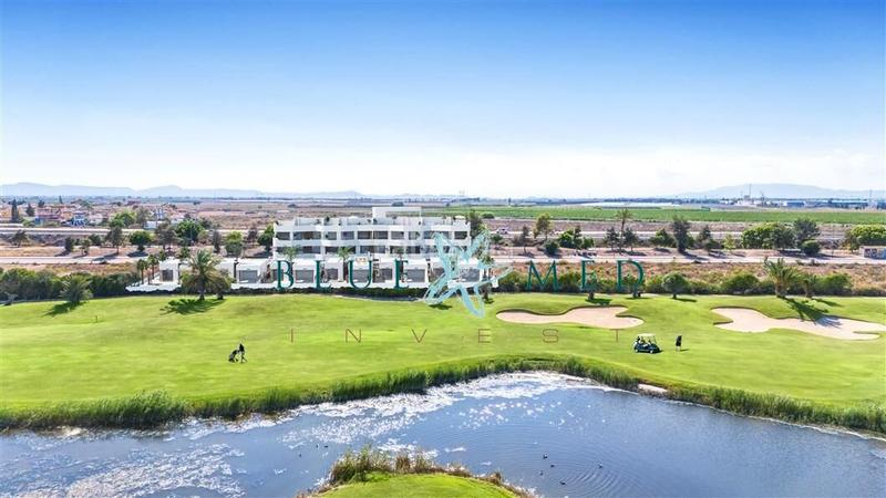 Foto 67ac2e8b-382b-4239-8c2c-dcc1dfd02799. Chalet villas y apartamentos exclusivos al lado del golf en Alcázares (Los)