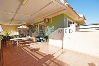 Duplex  Calle río jiloca. Dúplex con amplia terraza en el centro de isla plana