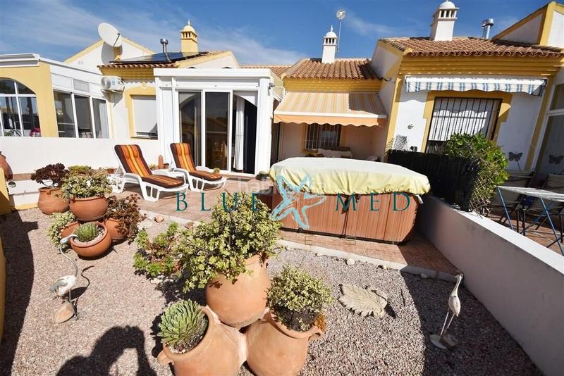 Foto f78a4df0-9f6b-4d28-9000-907e35a2167d. Casa un tesoro escondido en mazarron country club!! en Mazarrón