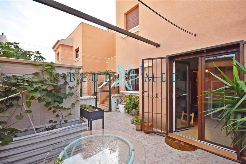 Foto b1ce355d-991b-4e22-9369-a9e94e3c00c0. Appartamento con parcheggio piscina in Los Puertos Cartagena