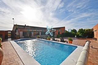 Casa  Pasaje butrón cánovas. Impresionante casa de campo con vistas a la montaña en los cánov