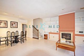 Dúplex  Calle de parra. Amplio dúplex cerca de la playa en puerto de mazarrón con solári