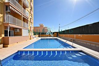 Appartement  Calle sierra de la pila. Bonito apartamento con piscina comunitaria en bahía