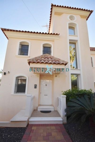 Foto 4fdc96e7-de03-4cb4-9d75-45a14d146d4e. Chalet in avenida del oeste 1 in Perín Cartagena