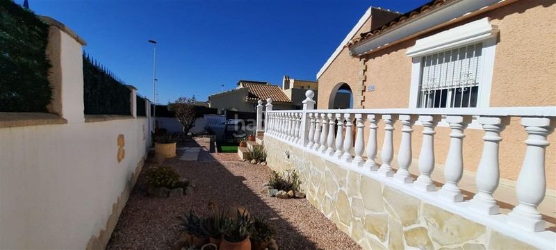 Foto 0e301d42-b1fc-425c-8dc4-d928d5604f56. Casa excepcional villa estilo rosa en la popular zona b con piscina cubierta y climatizada en Mazarrón