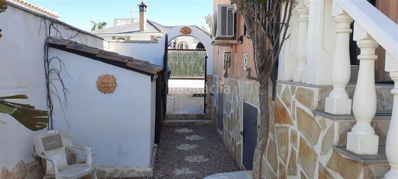 Foto 38c1098d-295b-4afb-a076-8f61e92f5242. Casa excepcional villa estilo rosa en la popular zona b con piscina cubierta y climatizada en Mazarrón