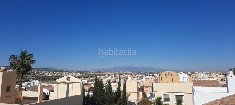 Foto 3c32fd58-e45c-4ef1-a1de-7b3985506f14. Casa excepcional villa estilo rosa en la popular zona b con piscina cubierta y climatizada en Mazarrón