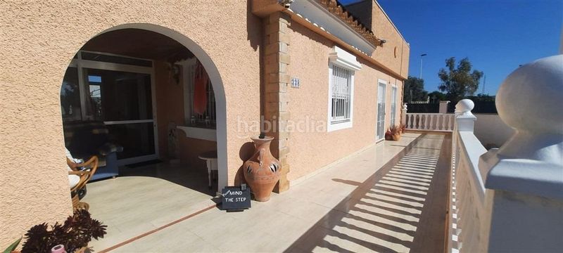 Foto 6d7596fa-6661-4fc3-aeab-34d4b0664a2d. Casa excepcional villa estilo rosa en la popular zona b con piscina cubierta y climatizada en Mazarrón
