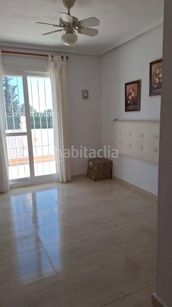 Foto af1aa028-e4b5-40f5-86d7-ff8360202e18. Casa excepcional villa estilo rosa en la popular zona b con piscina cubierta y climatizada en Mazarrón