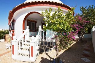 Xalet  Callizo san sebastián 31. Preciosa villa estilo rosa en el sector a