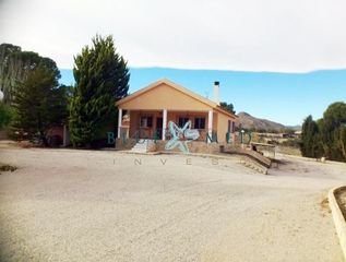 Casa  Rm701. Finca con paneles solares, a 25 minutos de las playas.
