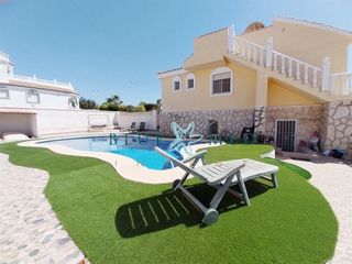 Chalet in Calle de la Ermita Hornera 7