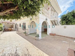 Pis  Calle calle mar tirreno-ordenación bahía. Piso en planta baja en bahía a 250 metros de la playa