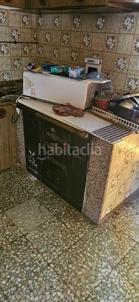 Foto 8795a982-a87b-4eec-8ca1-a767780f85d4. Masia amb calefacció aparcament a Voto