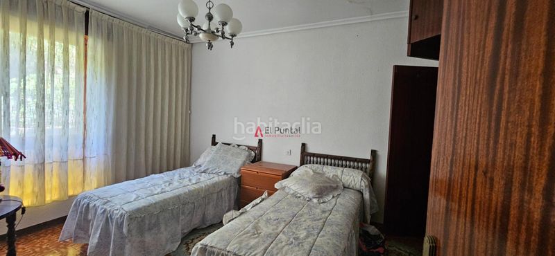 Foto f9316918-2850-4418-a7e1-62b345f6f3f6. Masia amb calefacció aparcament a Voto