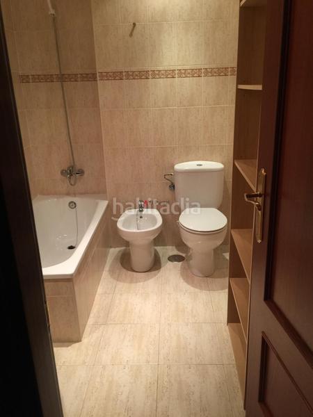 Foto df0df123-13d9-4e90-a145-ea35a55055dc. Alquiler piso para fijopiso al sur3 habitac.vacio s20zona lupa en Santander