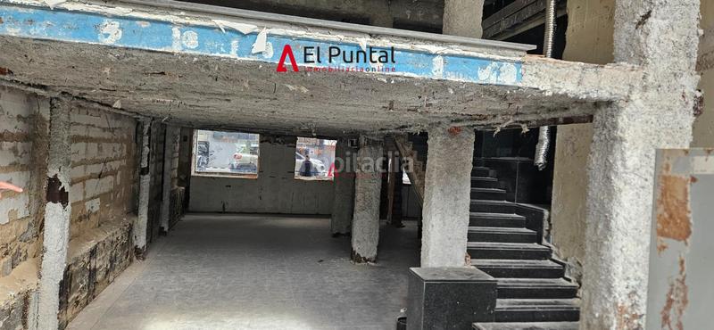 Foto b0087a4f-79ed-4218-8859-eb3d0e1a51d2. Lloguer local comercial a Puerto Chico Santander