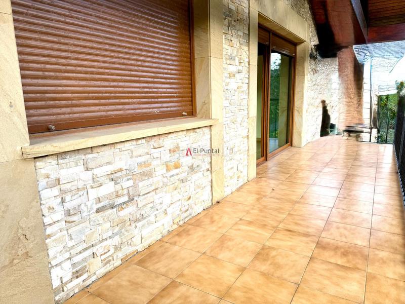 Foto 454f207b-053d-4229-b0a8-6e62478e86e2. Affitto chalet con riscaldamento parcheggio in Mortera Piélagos