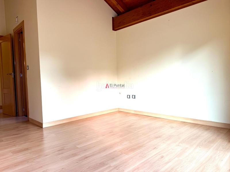 Foto c945d078-6b4f-43a6-ab18-87c3a8fac338. Affitto chalet con riscaldamento parcheggio in Mortera Piélagos