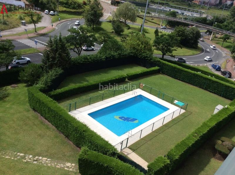 Foto ecb9a590-d5cb-434b-ae77-26cd16227b16. Alquiler piso alto impecablepara fijo s20 Monte. amuebladopiscinatenis en Santander