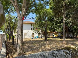 Maison à Ribamontán al Monte. Casa principal y accesorias en amplia parcela urbana en ribamont