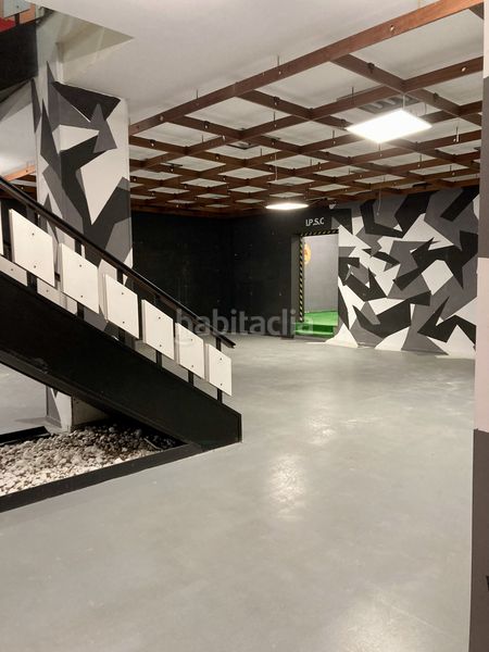 Foto 14e54903-c4ff-4335-8ee7-d3a8c8024acf. Local comercial a Centro Gijón