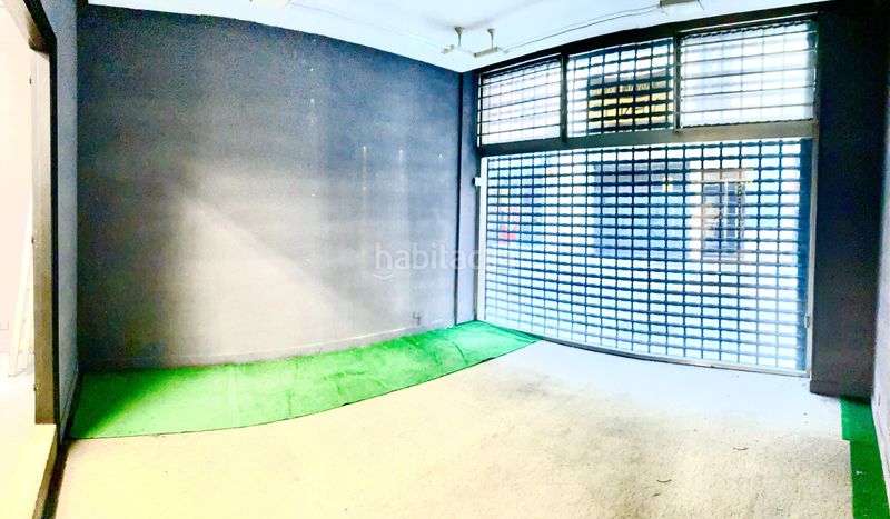 Foto e5119458-be8c-4bc9-b0ba-fb182b004584. Local comercial a Centro Gijón