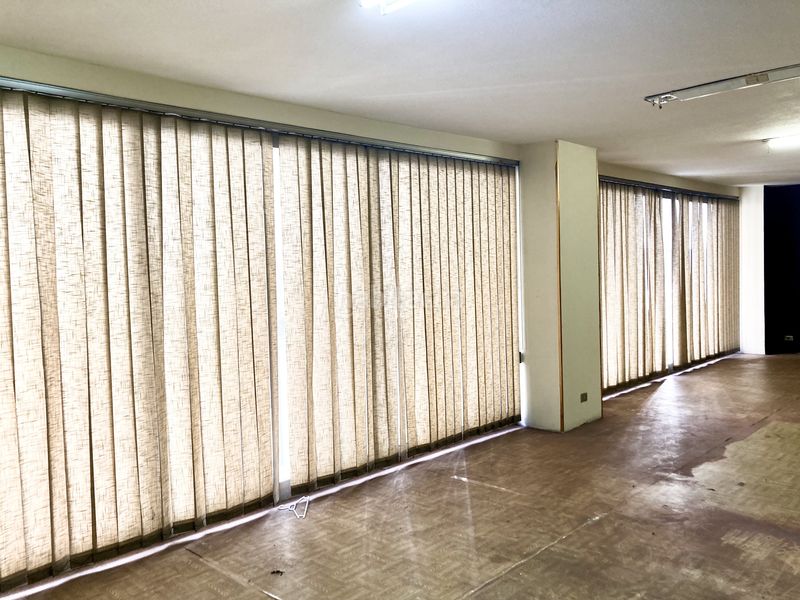 Foto ff0a2de7-ac59-41c6-b35e-8fdbbb35c93f. Local comercial a Centro Gijón