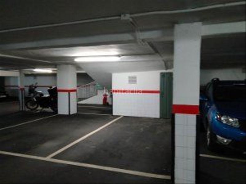 Foto afbd5c50-cbdb-41a0-a5f3-f8408385eea8. Posto auto in Centro Gijón