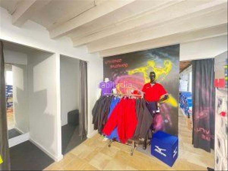 Foto c1953ee5-a6cf-43ed-ba86-f8a0abaefdbb. Rent business premise in Centro Gijón