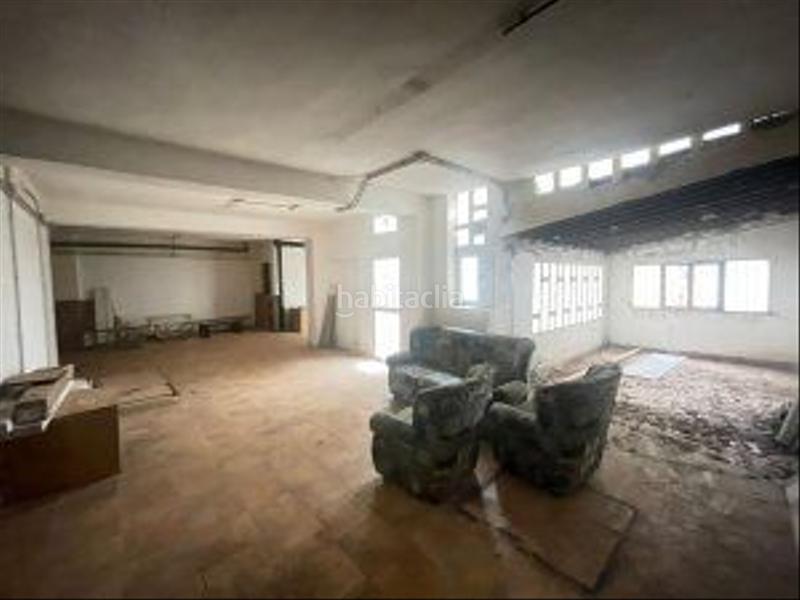 Foto 2147d97d-0fcf-445d-8028-7df6ffa8f2f5. Alquiler local comercial sótano de 294m2 construidos con baño con dos accesos desde portal. en Gijón