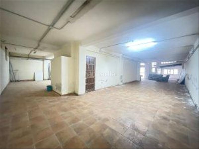 Foto 9318dafd-f6d5-4362-abc2-6c4c6f2a8bb1. Alquiler local comercial sótano de 294m2 construidos con baño con dos accesos desde portal. en Gijón