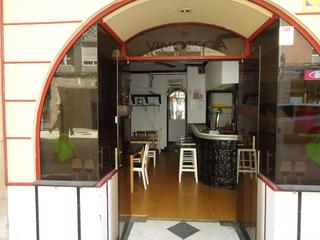 Locale commerciale in Calle de Víctor Sáenz