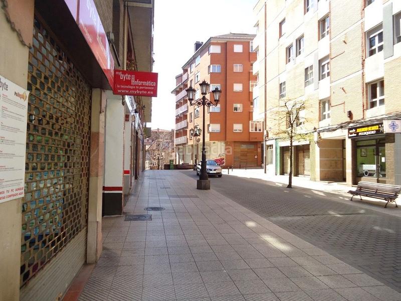 Foto fc78ba6c-dcf1-418a-a8ca-ce2250be0f3b. Lloguer local comercial a El Cristo Oviedo