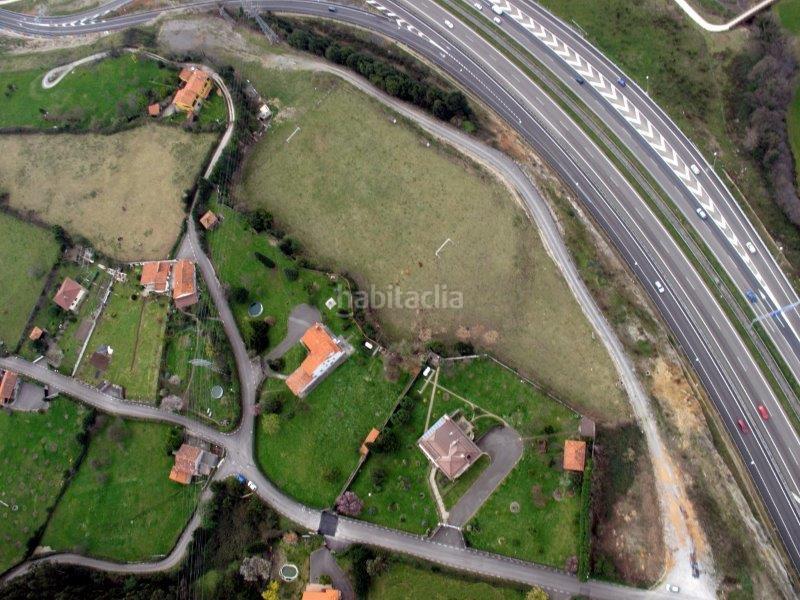 Foto 2035e41d-9d4a-494f-861d-ed82be95d7a0. Terreno residenziale in Bernueces Gijón