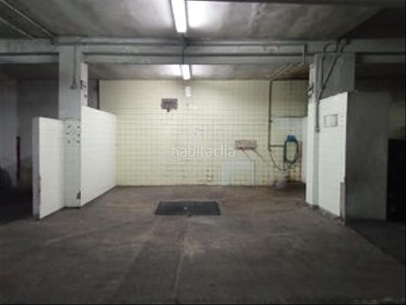 Foto b6f2a496-dbc7-45b1-9d1a-a8eec1e9197e. Car parking in El Coto Gijón