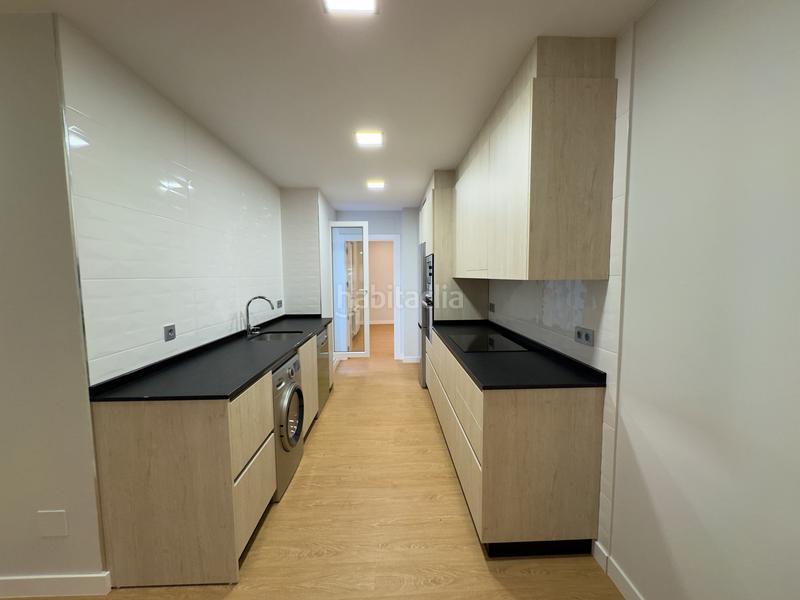 Foto 0dc45f9b-6b96-4914-95fb-283f4c57f4c8. Lloguer pis amb calefacció a Centro Gijón