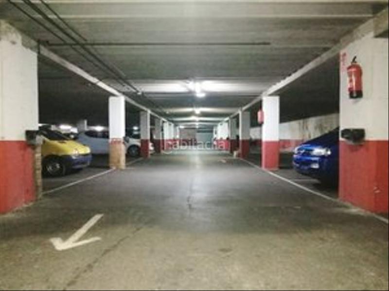 Foto eb1d0928-d6f1-4431-ba66-2f268197f37b. Autoparkplatz in Perchera Gijón