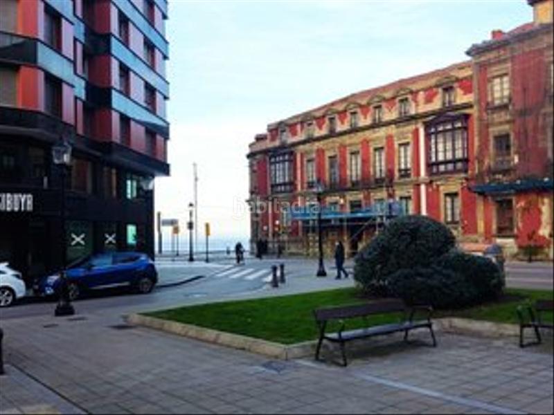 Foto 9f53aaae-a404-45d9-8a3d-c3748a6aa441. Parking coche plaza de garaje para coche mediano. en Gijón