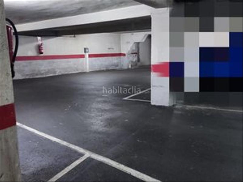 Foto d35b13c7-d41b-4467-8218-0a06d800226e. Parking coche plaza de garaje para coche mediano. en Gijón