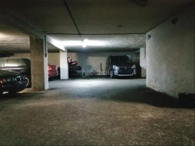 Foto 2a940059-59a4-445b-a7b4-f878bf96f9f6. Parking voiture dans El Coto Gijón