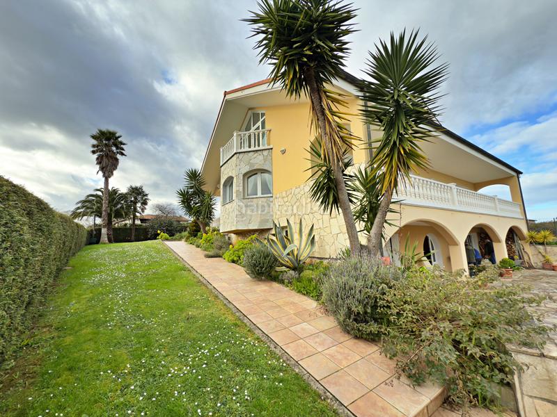 Foto 61ac9229-e0c1-487c-976e-4f4badf015c7. Chalet avec cheminée chauffage parking dans Bernueces Gijón