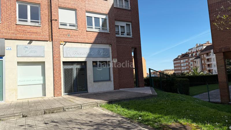 Foto 255ca509-b6f2-46d0-a3f1-d2000fe3e616. Rent business premise in Montevil Gijón