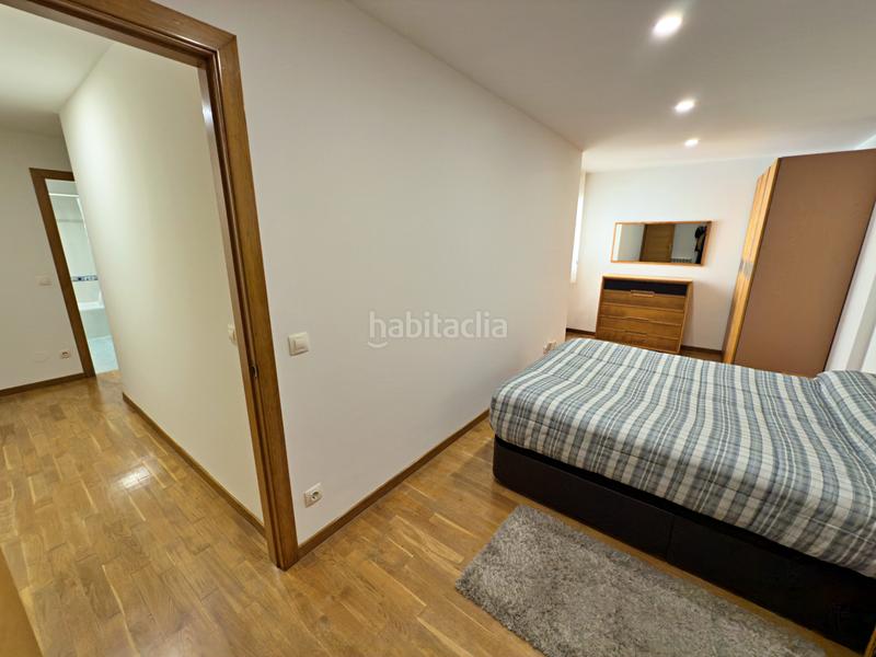 Foto efe6265b-eed0-41be-9aae-cd4c3bdae2b4. Piso en avenida de galicia 21 piso semi-nuevo de 2 habitaciones y 2 baños con terraza, trastero y local comercial. en Gijón