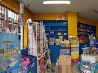 Miete Geschäftsraum  N/a. Se alquila kiosko al lado de colegio en la calzada