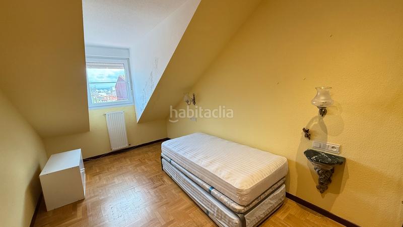 Foto 0f476eff-fa74-407b-855b-766d302f65f7. Rent duplex with heating in Cimadevilla Gijón