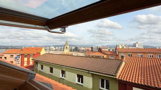 Miete Zweistöckige Wohnung  Calle maría bandujo