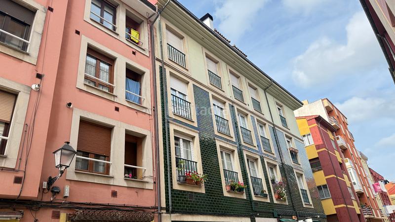 Foto a78bb372-5308-4704-bf9b-7d3ca8bba0f8. Miete zweistöckige wohnung mit heizung in Cimadevilla Gijón