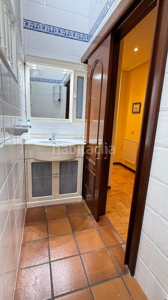 Foto d182bdf7-94bb-46b5-8ed6-cfe1c512e3f4. Miete zweistöckige wohnung mit heizung in Cimadevilla Gijón