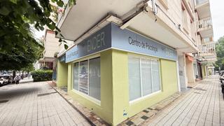 Location Local commercial  N/a. Local comercial en esquina en la calle ezcurdia.
